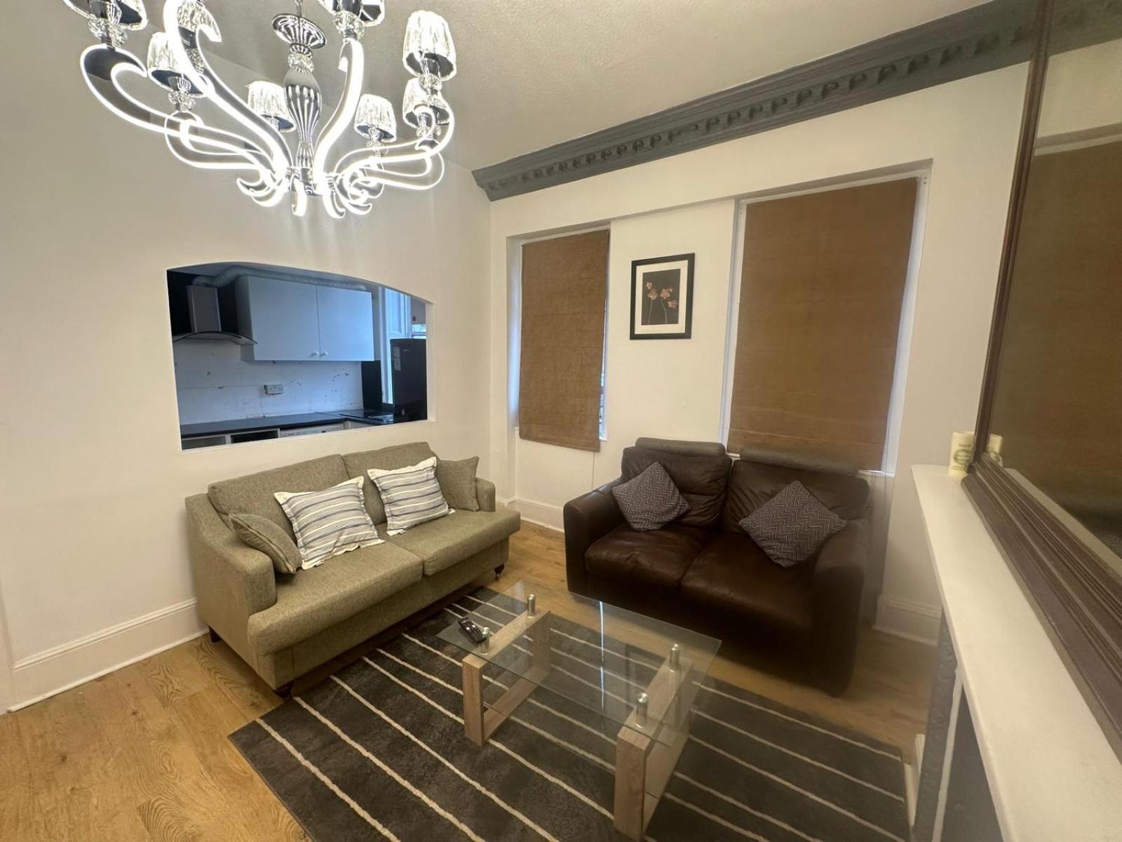 First Floor One Bed Apartment In Central West London Eksteriør bilde