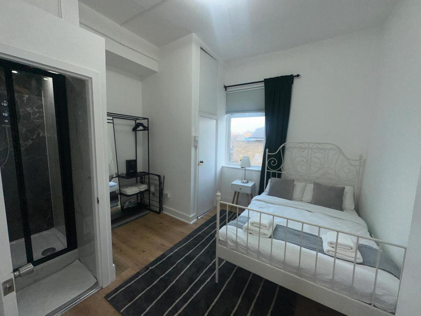First Floor One Bed Apartment In Central West London Eksteriør bilde