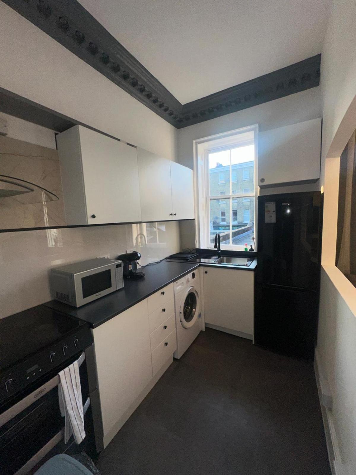 First Floor One Bed Apartment In Central West London Eksteriør bilde