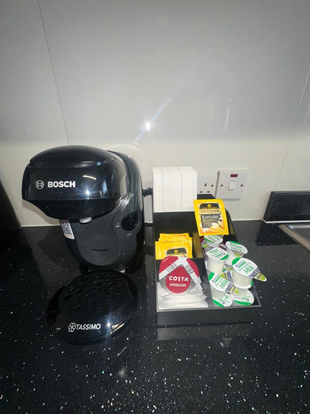 First Floor One Bed Apartment In Central West London Eksteriør bilde